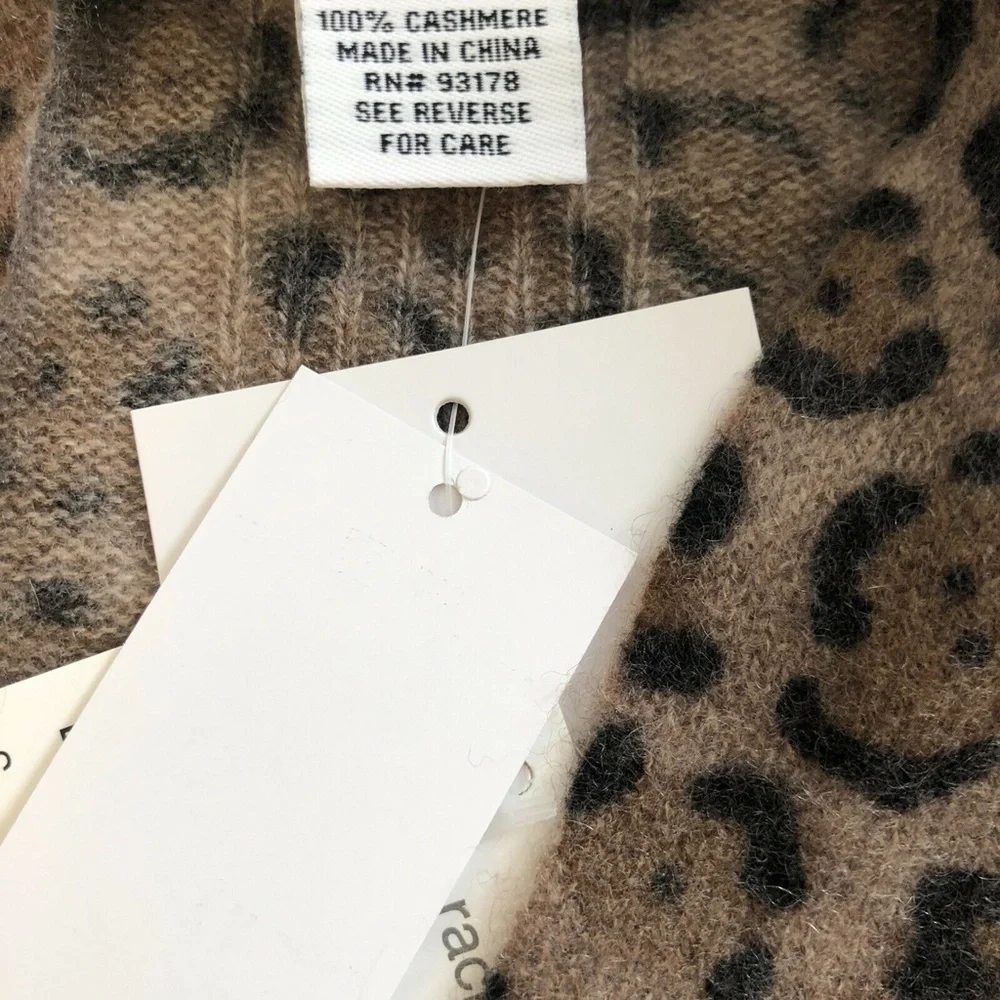 M Magaschoni Women's Leopard Cashmere Cardigan - Picture 5 of 6